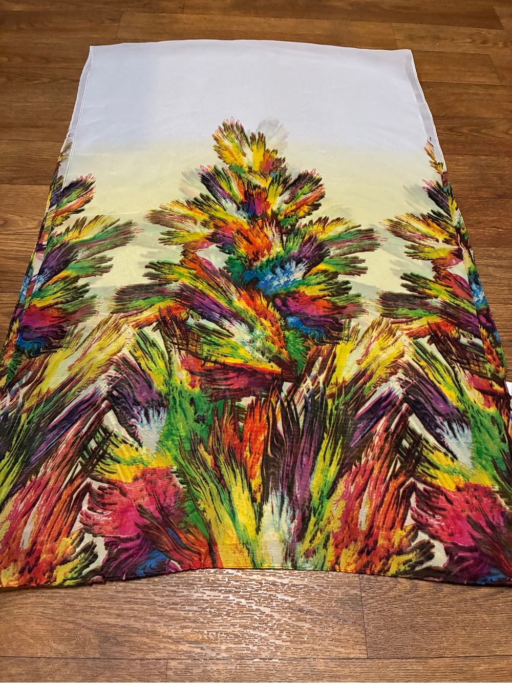 Vibrant Women’s Multicolor Abstract Scarf